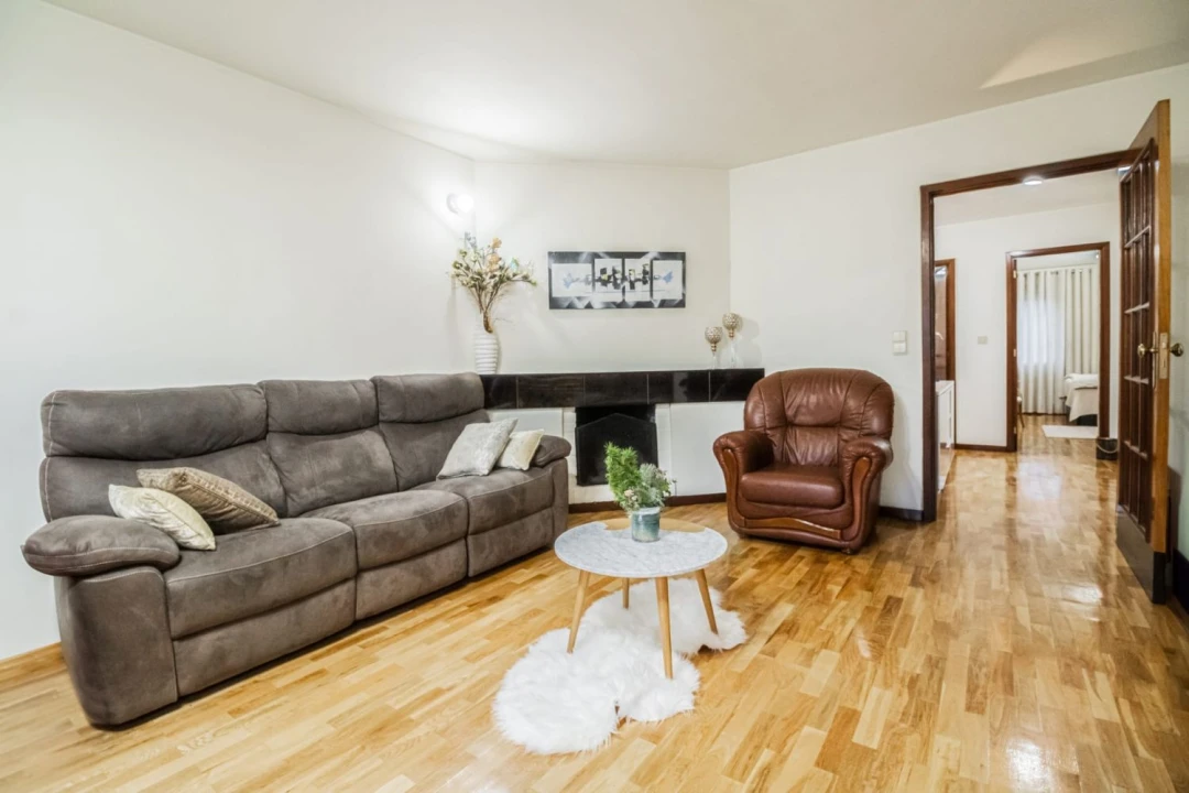 Apartamento T2 para Venda em Aguas Santas Foto 3