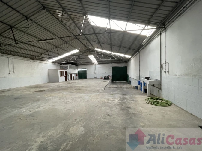 Loja para Arrendamento em Esmoriz Foto 10