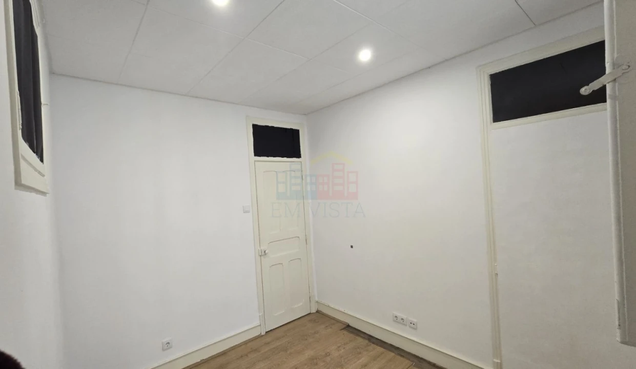 Apartamento T2 para Venda em Arroios Foto 16