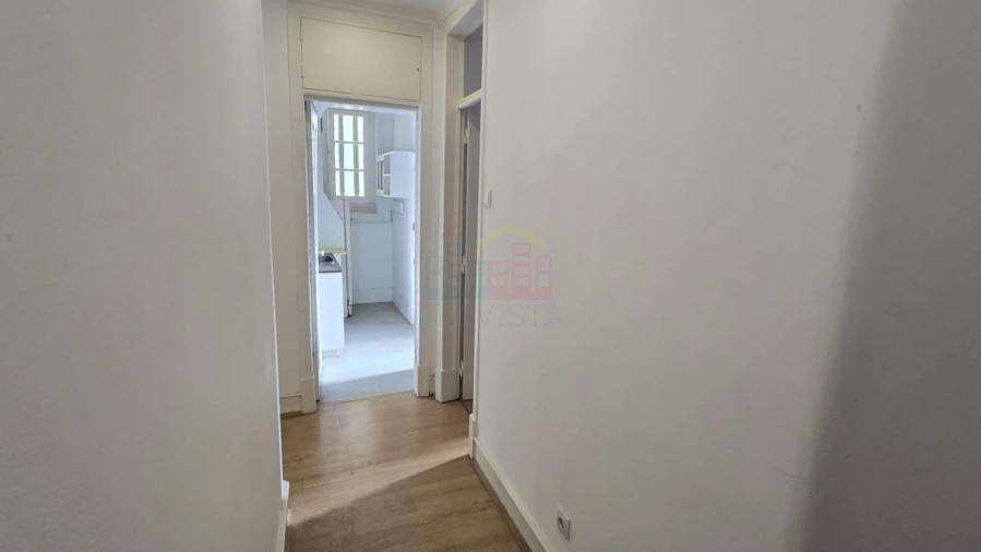 Apartamento T2 para Venda em Arroios Foto 26