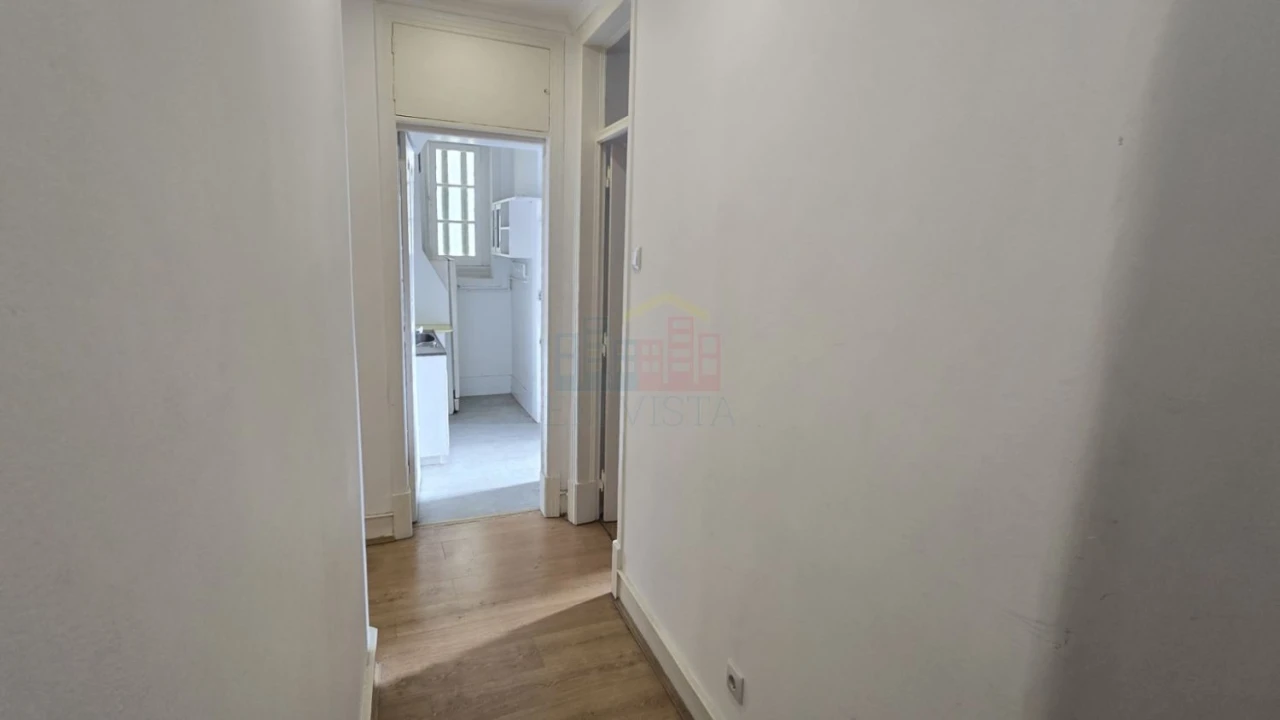 Apartamento T2 para Venda em Arroios Foto 26