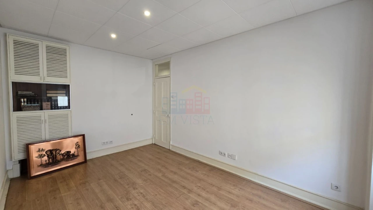 Apartamento T2 para Venda em Arroios Foto 3