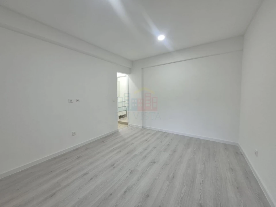 Apartamento T2 para Venda em Almada, Cova da Piedade, Pragal e Cacilhas Foto 6