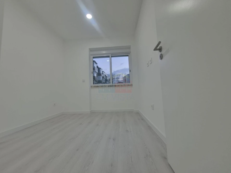 Apartamento T2 para Venda em Almada, Cova da Piedade, Pragal e Cacilhas Foto 7