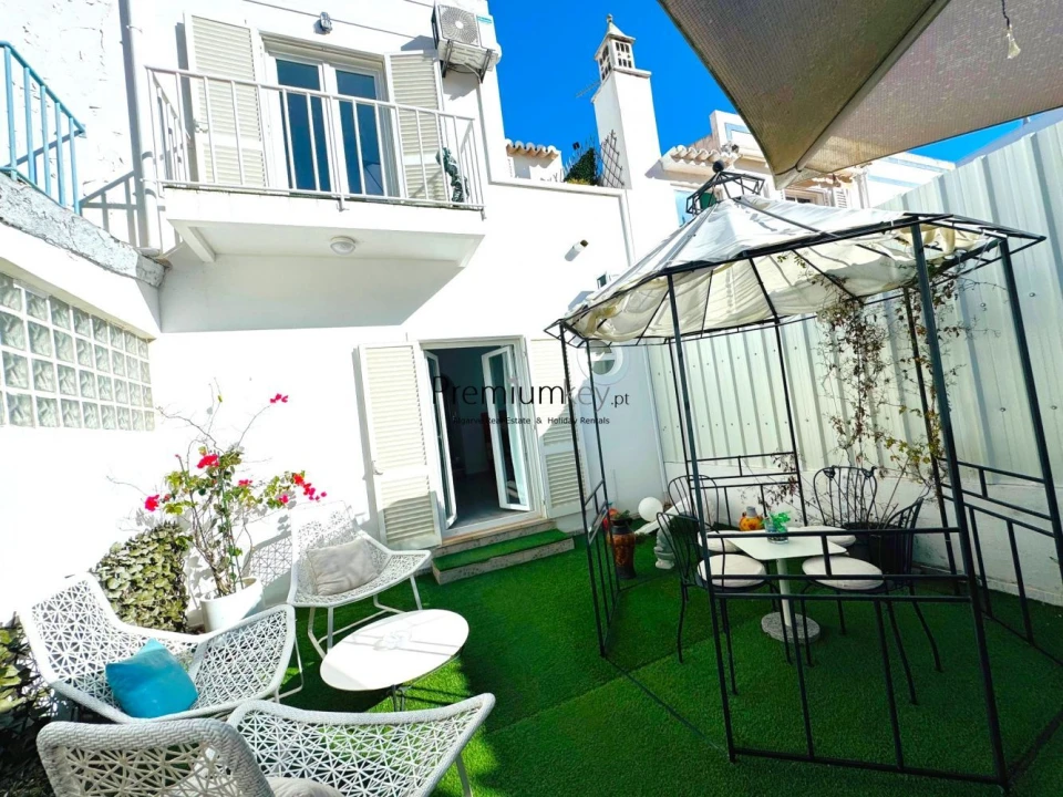 Moradia T2 para Venda em Albufeira e Olhos de Água Foto 12