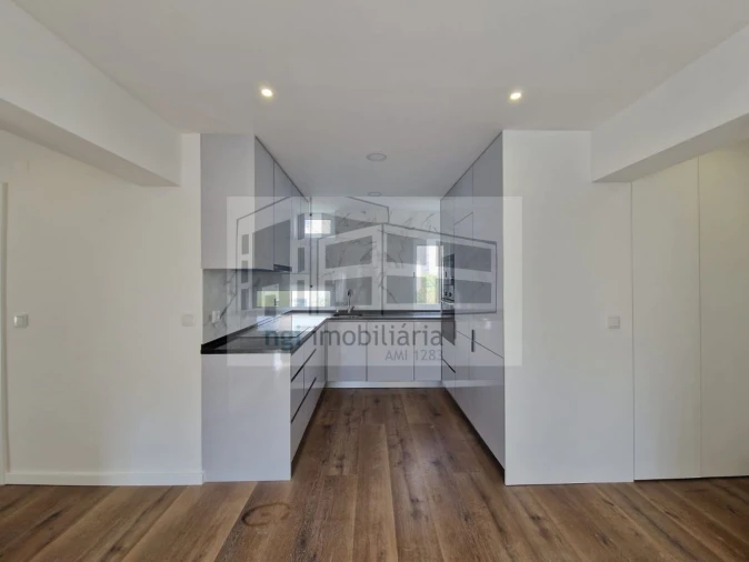 Apartamento T3 para Venda em Olivais Foto 6