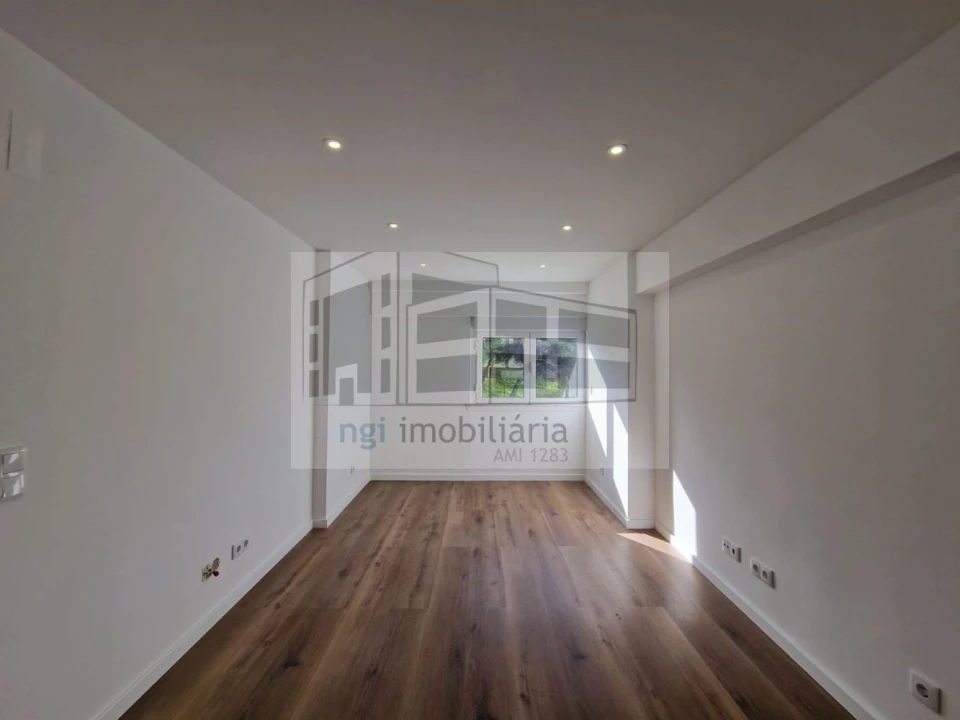 Apartamento T3 para Venda em Olivais Foto 9