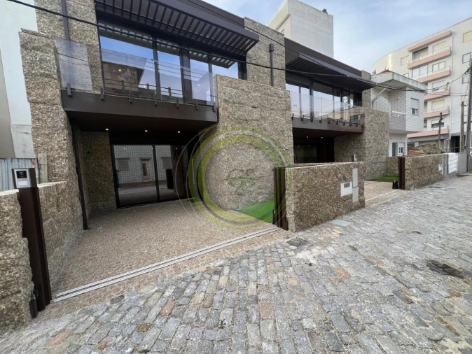 Moradia T2 para Venda em Aver-O-Mar, Amorim e Terroso