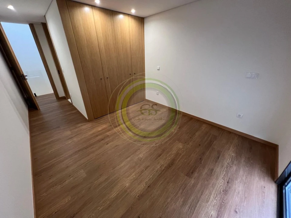 Moradia T2 para Venda em Aver-O-Mar, Amorim e Terroso Foto 9