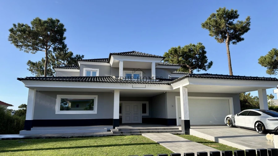 Moradia T8 para Venda em Charneca de Caparica e Sobreda Foto 25