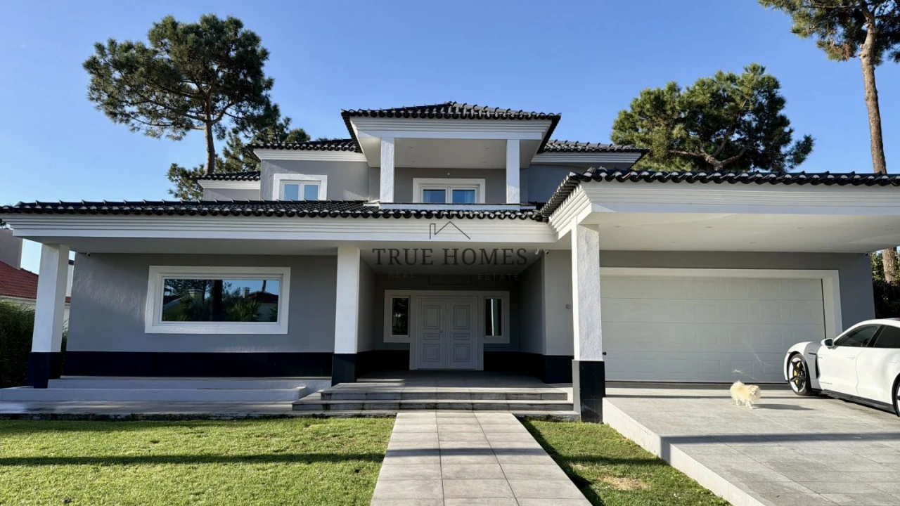 Moradia T8 para Venda em Charneca de Caparica e Sobreda Foto 26