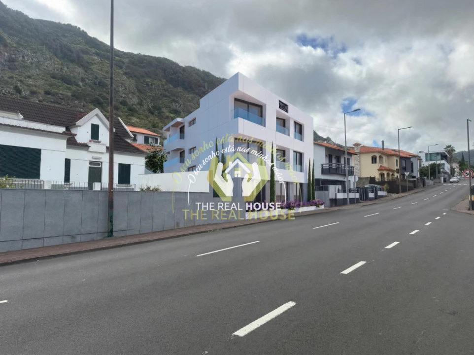 Apartamento T1 para Venda em Machico Foto 8