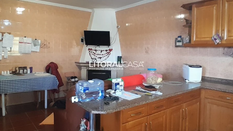 Moradia T4 para Venda em Oliveira do Bairro