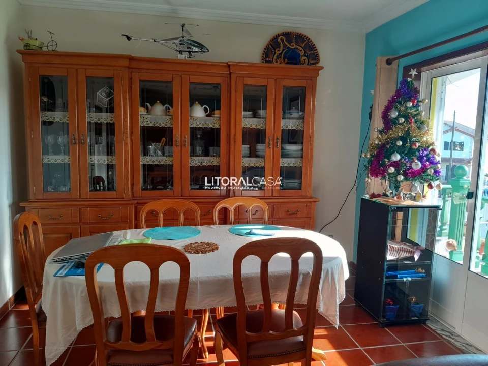 Moradia T4 para Venda em Oliveira do Bairro Foto 9