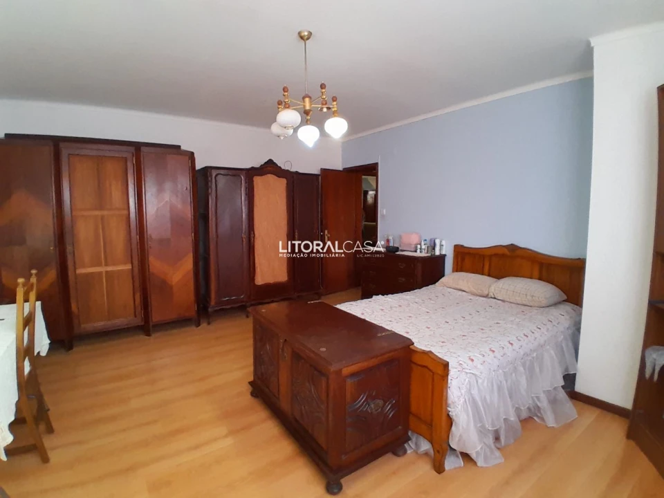 Moradia T5 para Venda em Oiã Foto 15