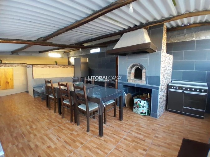 Moradia T5 para Venda em Oiã Foto 38