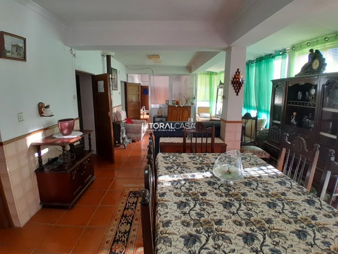 Moradia T5 para Venda em Oiã Foto 29