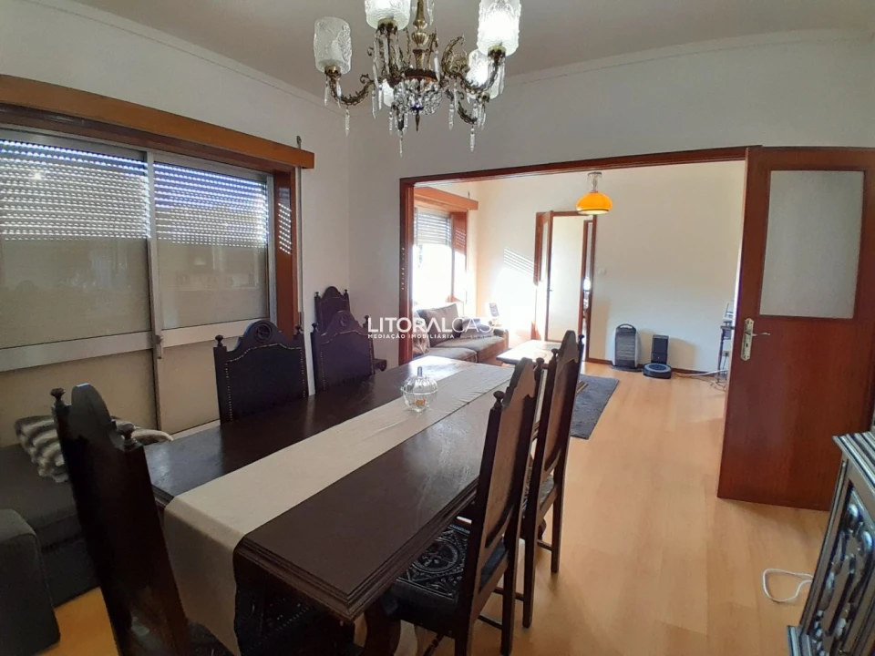 Moradia T5 para Venda em Oiã Foto 2