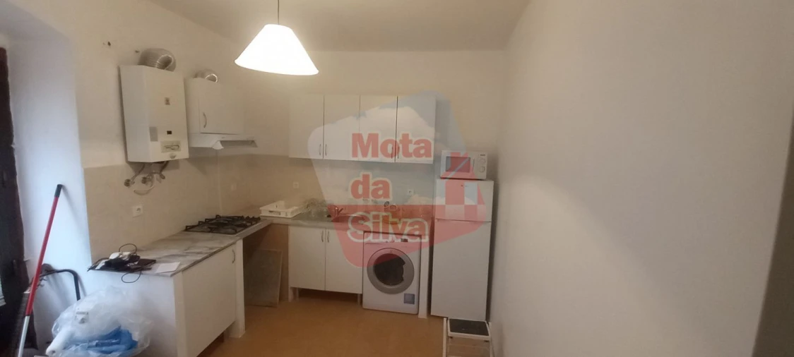 Apartamento T2 para Venda em Sé e São Lourenço Foto 2