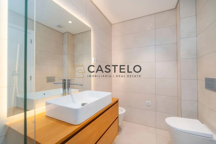 Moradia T3 para Venda em Loule (São Sebastião) Foto 16