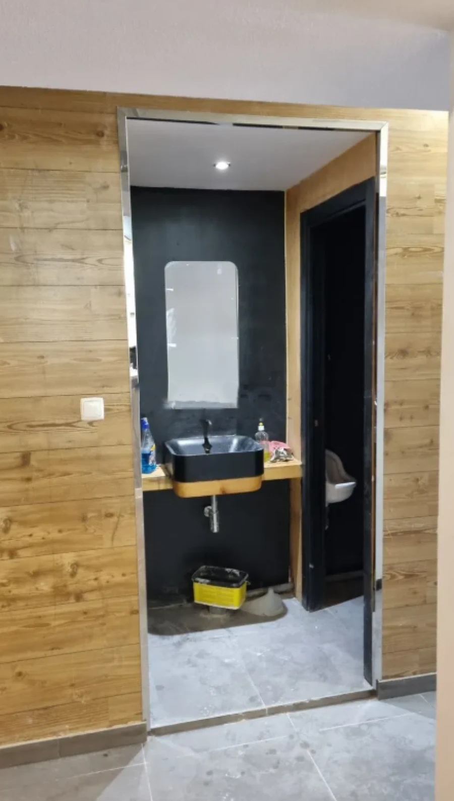 Loja para Arrendamento em Areeiro Foto 6