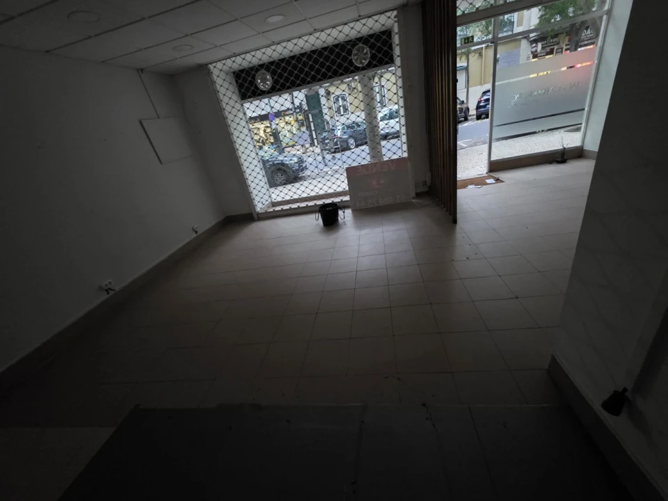 Loja para Arrendamento em Arroios Foto 5