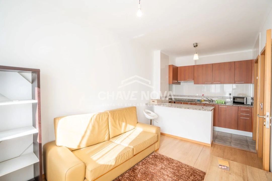 Apartamento T2 para Arrendamento em Arcozelo Foto 2