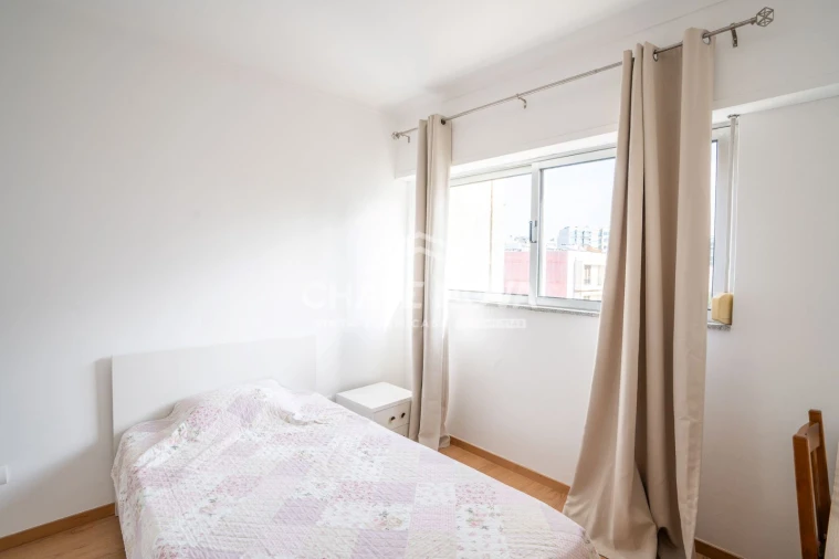 Apartamento T2 para Arrendamento em Arcozelo Foto 12