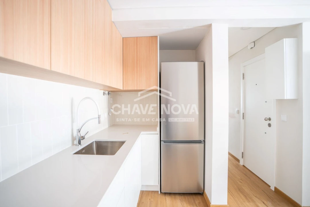 Apartamento T2 para Arrendamento em Arcozelo Foto 4