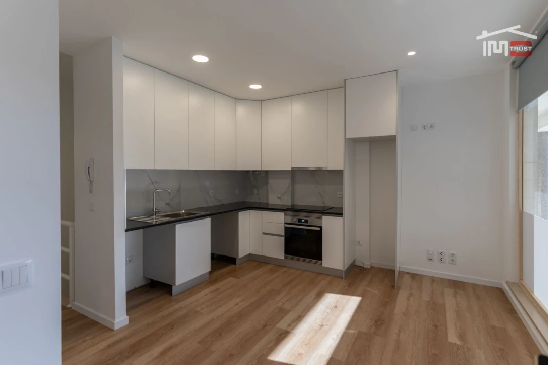 Apartamento T2 para Venda em Leiria, Pousos, Barreira e Cortes Foto 6