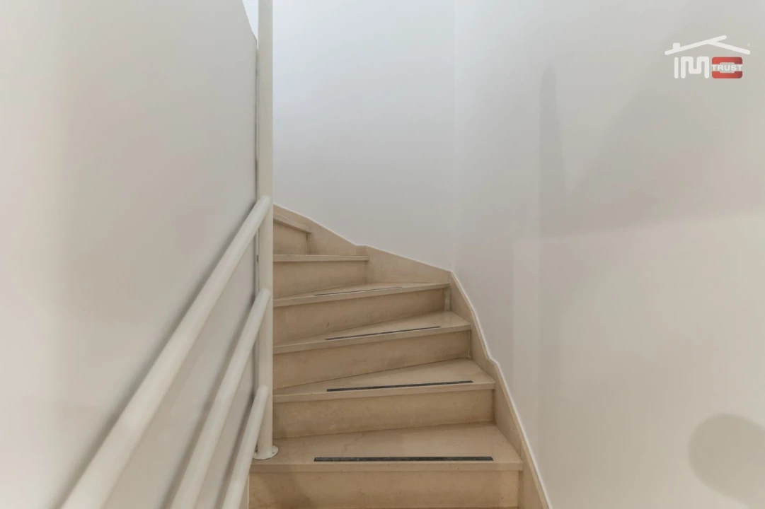 Apartamento T2 para Venda em Leiria, Pousos, Barreira e Cortes Foto 18