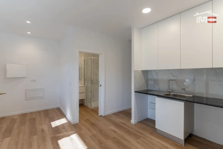 Apartamento T2 para Venda em Leiria, Pousos, Barreira e Cortes Foto 8