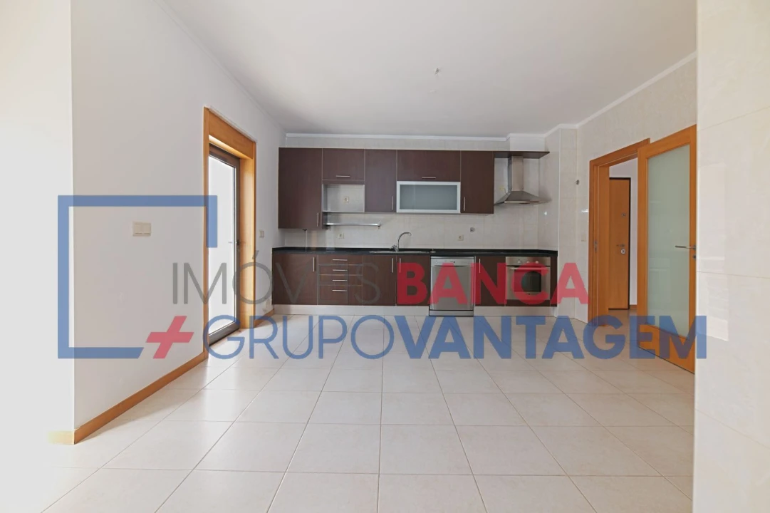 Apartamento T4 para Venda em Pinhal Novo Foto 3