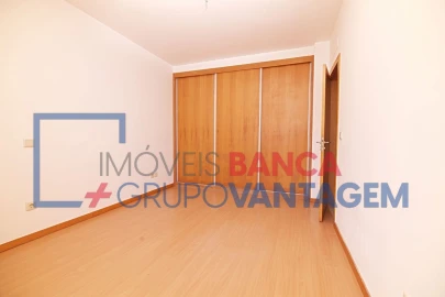 Apartamento T4 para Venda em Pinhal Novo