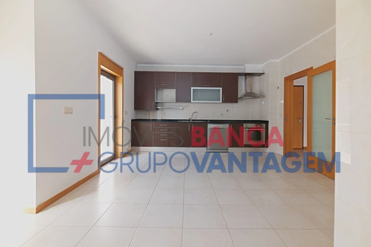 Apartamento T4 para Venda em Pinhal Novo Foto 3