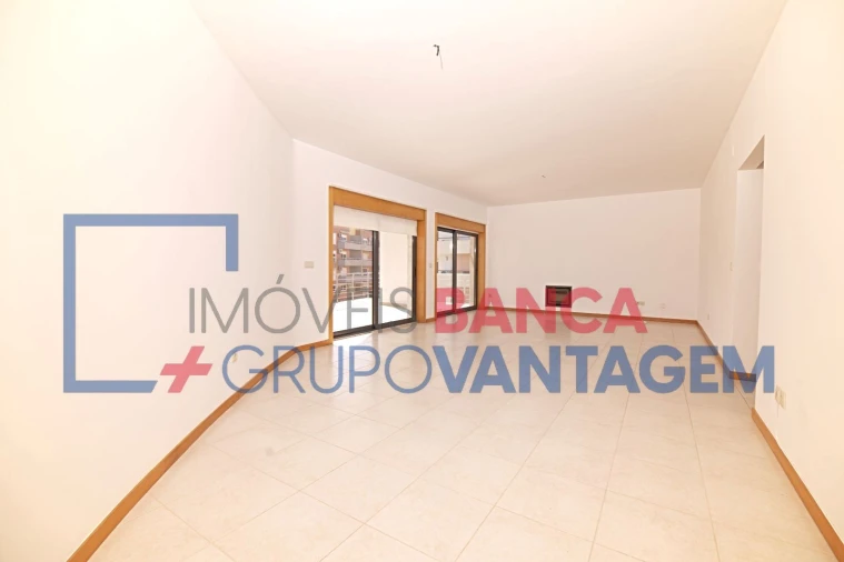 Apartamento T4 para Venda em Pinhal Novo Foto 7