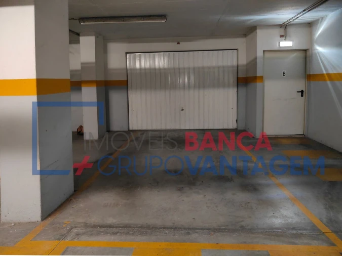 Apartamento T4 para Venda em Pinhal Novo Foto 27
