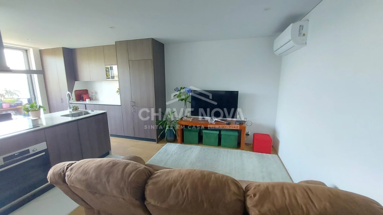 Apartamento T1 para Arrendamento em São Mamede de Infesta e Senhora da Hora Foto 12