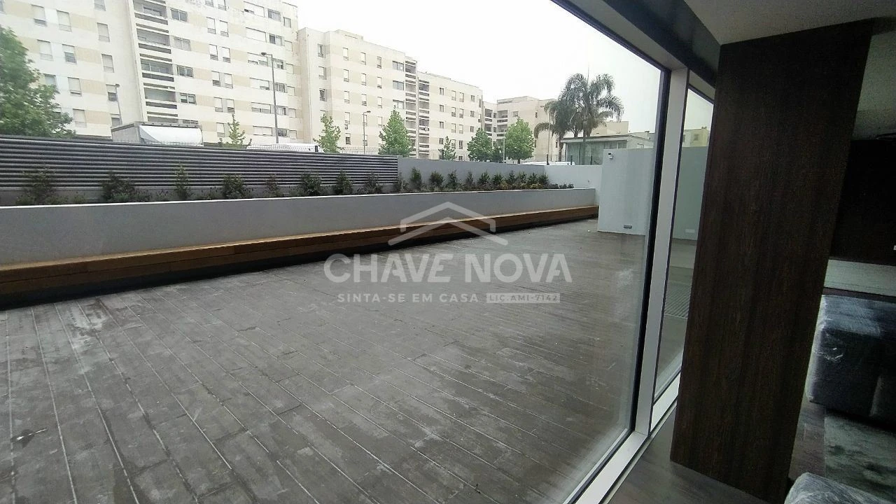 Apartamento T1 para Arrendamento em São Mamede de Infesta e Senhora da Hora Foto 22