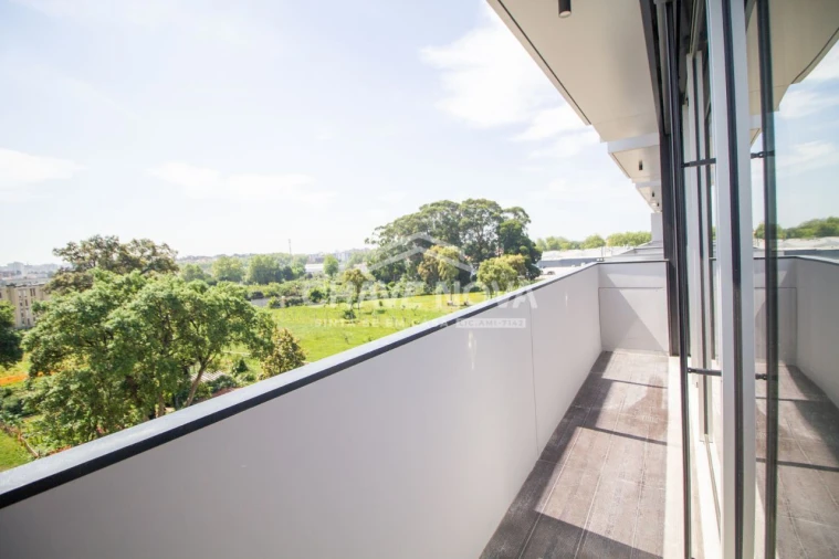 Apartamento T1 para Arrendamento em São Mamede de Infesta e Senhora da Hora Foto 10