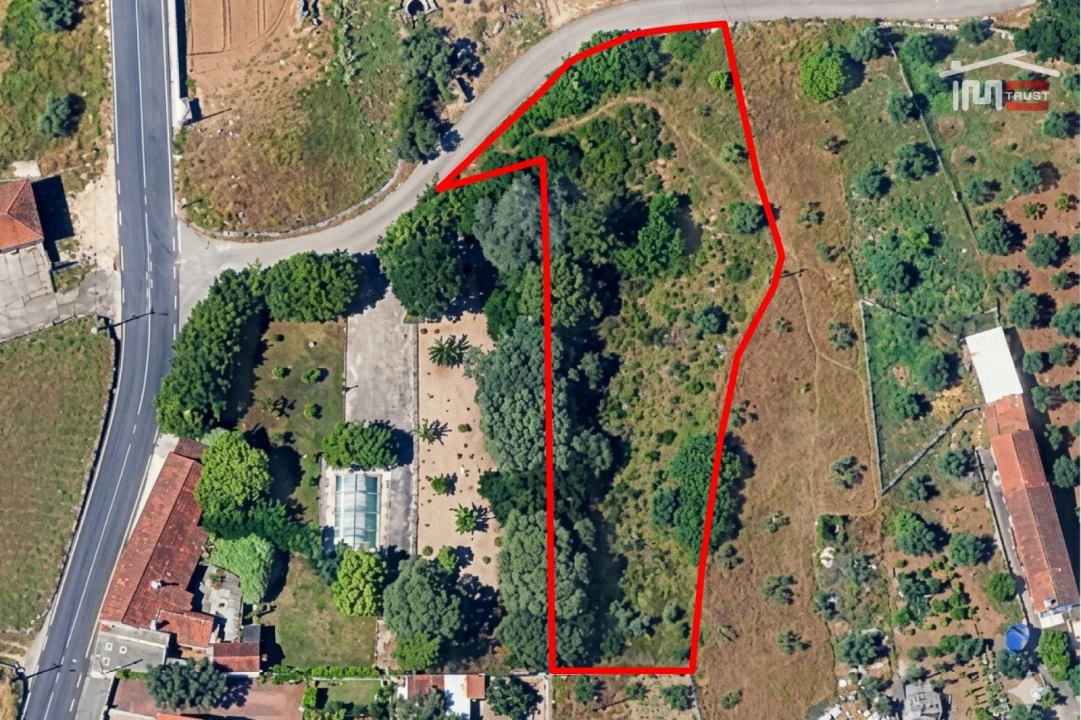 Terreno P/ Prédio para Venda em Atouguia Foto 1