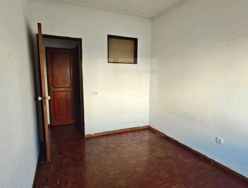 Apartamento T2 para Venda em Odivelas Foto 6