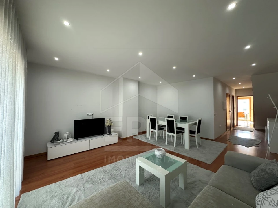 Apartamento T2 para Venda em Vila do Conde Foto 3