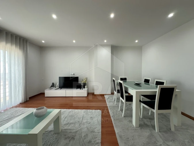Apartamento T2 para Venda em Vila do Conde Foto 2