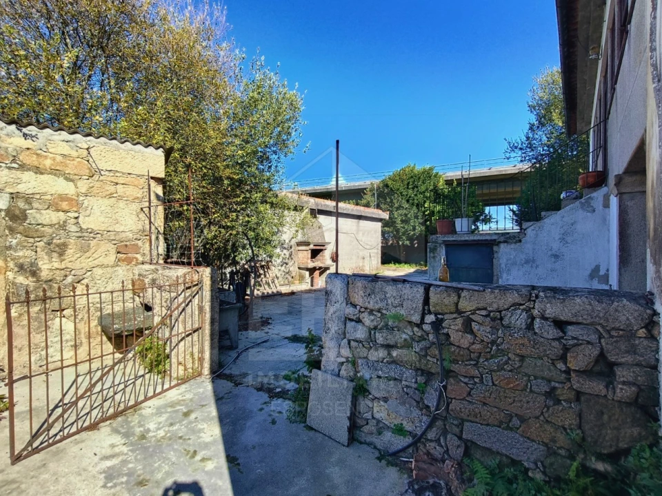 Moradia T3 para Venda em Mazarefes e Vila Fria Foto 36