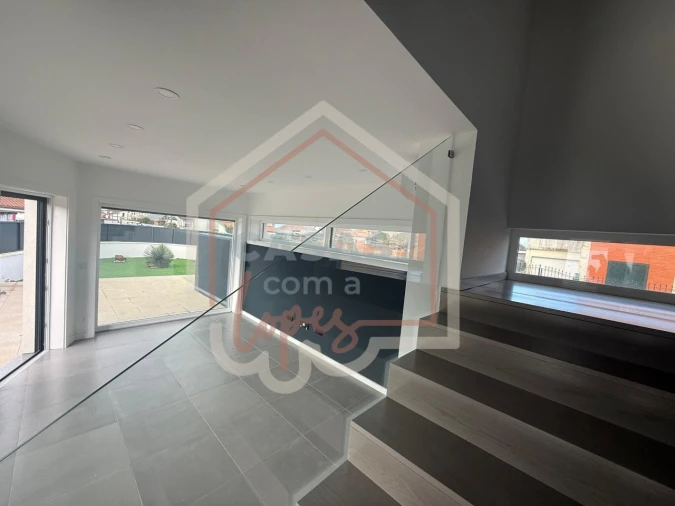 Moradia T3 para Venda em Gafanha da Encarnação Foto 6