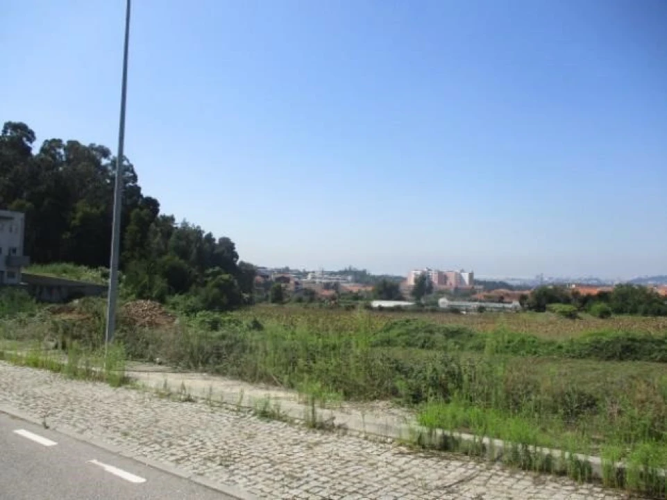 Terreno para Venda em Gondomar (São Cosme), Valbom e Jovim Foto 3