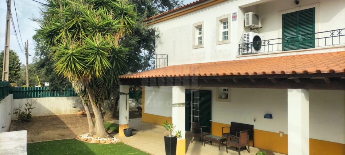 Moradia T4 para Venda em Sesimbra (Castelo)