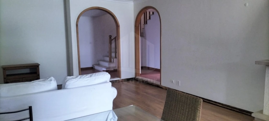 Moradia T4 para Venda em Sesimbra (Castelo) Foto 3