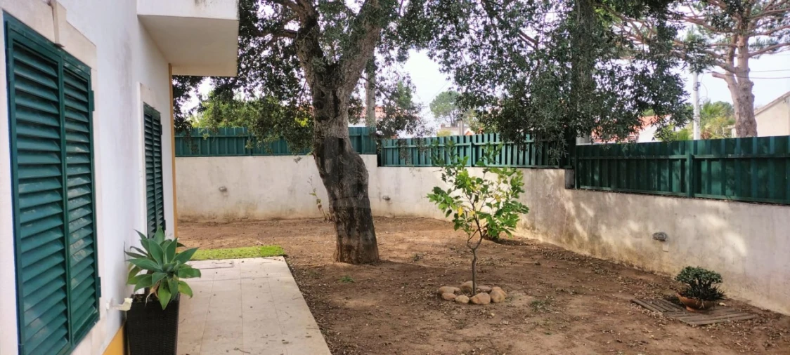 Moradia T4 para Venda em Sesimbra (Castelo) Foto 17